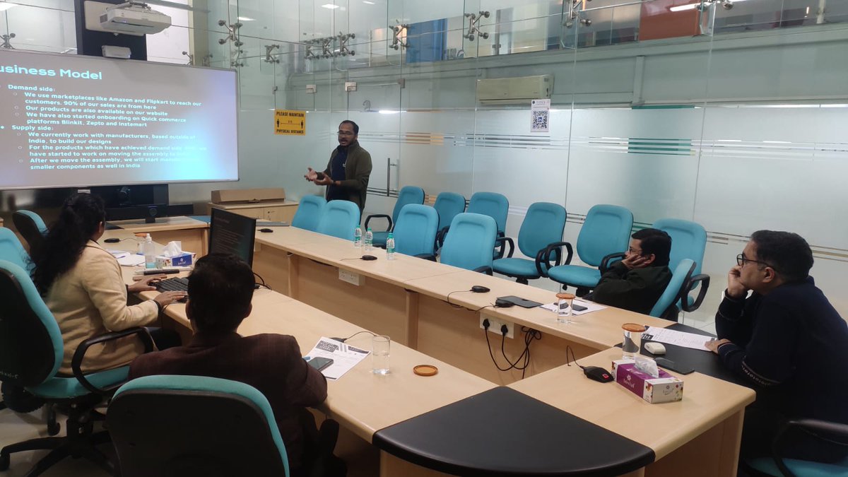 TIDES Business Incubator (@tides_bi) on Twitter photo ๐๐๐๐๐ ๐๐๐ ๐๐จ๐จ๐ซ๐ค๐๐ welcomes the #startup Kreo under the esteemed <a href="/startupindia/">Startup India</a> Seed Fund Scheme.
Kreo is a consumer #electronics company focussed to providing customers with premium products at affordable prices. We wish them all the best in their endeavours! ๐ฟ ๐๐๐๐๐ ๐๐๐ ๐๐จ๐จ๐ซ๐ค๐๐ welcomes the #startup Kreo under the esteemed <a href="/startupindia/">Startup India</a> Seed Fund Scheme.
Kreo is a consumer #electronics company focussed to providing customers with premium products at affordable prices. We wish them all the best in their endeavours! ๐ฟ
