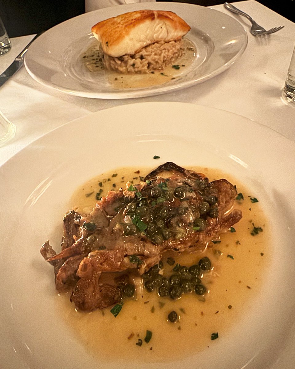 Your friendly reminder that softshell crabs are back in season! We’re serving them with a delicious lemony piccata sauce — SO good. Come have a taste! 🍽️
#mannysbistro #NewYork #seafood #seafoodlover #softshellcrabs #crabs #bonappetit #nyc #newyorkcity #newyorkfood #nomnom #uws