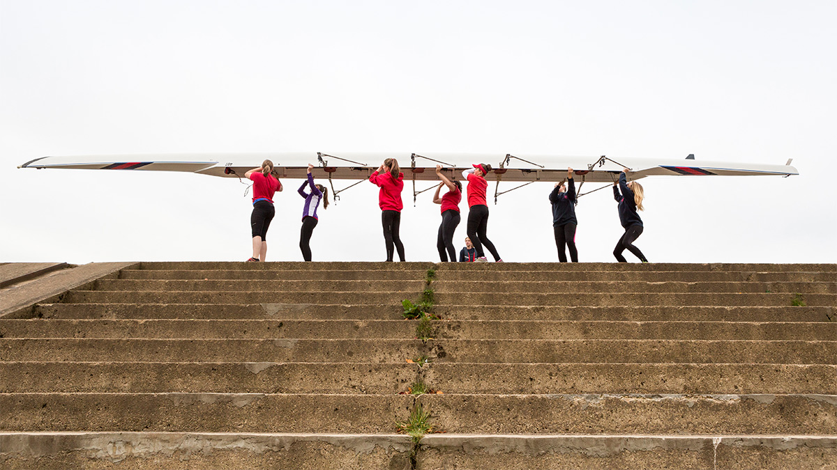 Have you got a 'high-status' network? Here's why you should consider one via 
@HarvardBiz  >> zurl.co/U3Gi 

#WomenOnBoards #WomenLeaders #Networking