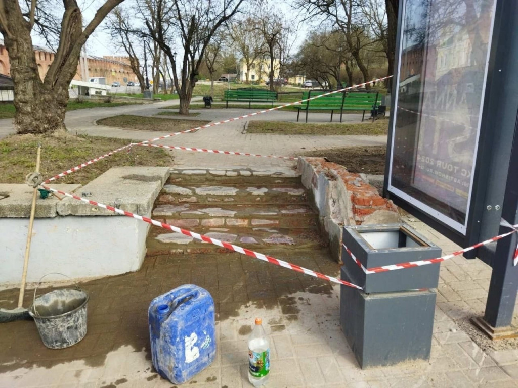 В облцентре начали ремонтировать лестницы
smolensk2.ru/story.php?id=1…