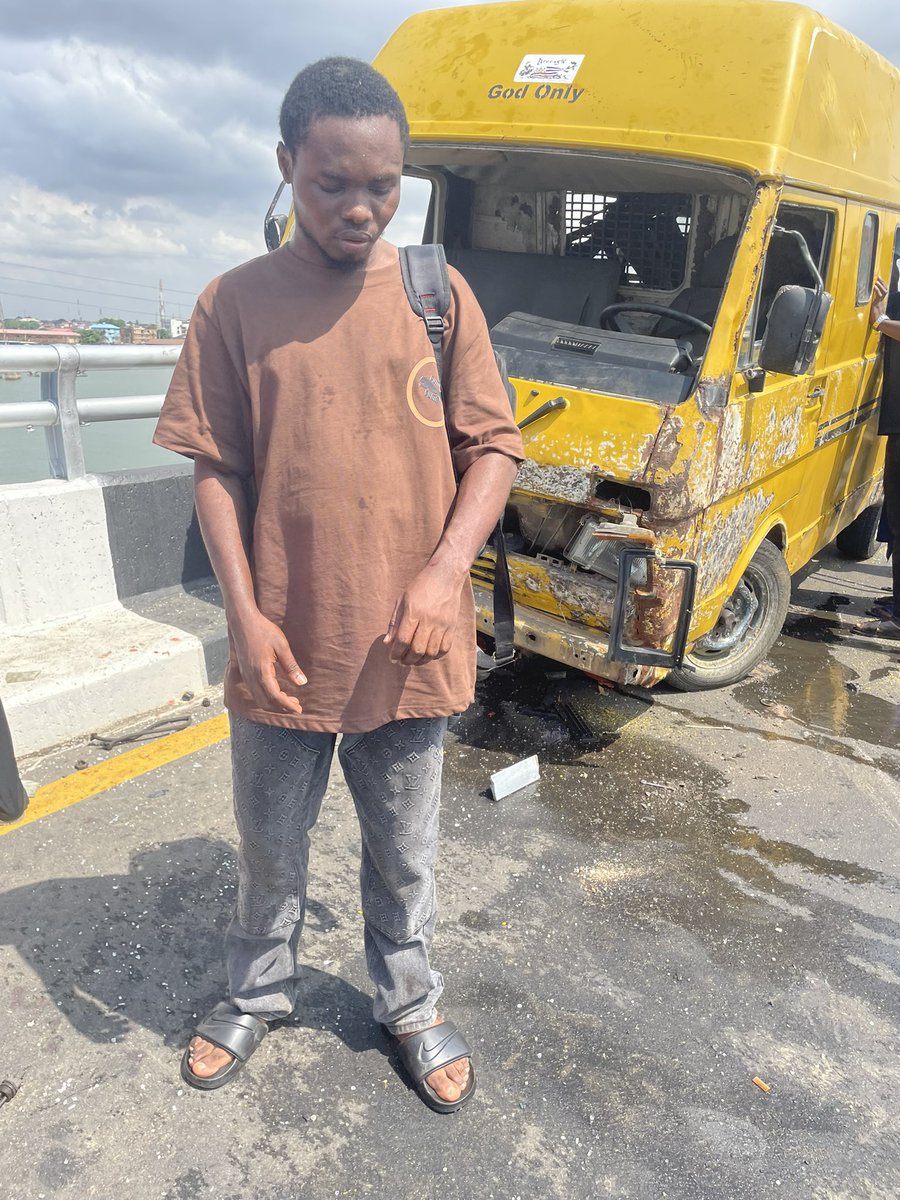 Wednesday 10th April 2024.11:45am 3rd mainland bridge accident Lagos state,I’m a survivor,I don’t know how it happened,but my phone is intact, just a few scratches,I hit my head though,but I’m really scared for the lives of people who use these buses daily to work 😫😔