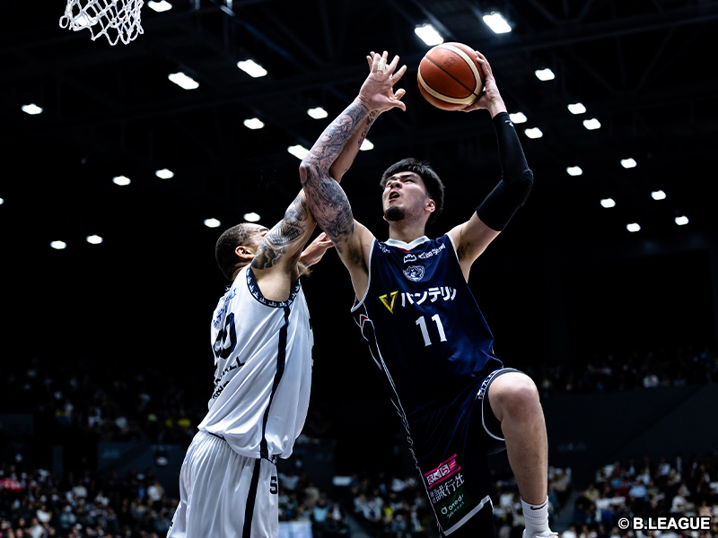 bbking_jp's tweet photo. 🏀試合結果🏟️
横浜BCは横浜BUNTAI初陣で勝利ならず…河村勇輝13得点、連敗中の信州に白星献上
https://t.co/nDASdnUdr0
信州は連敗を「18」でストップし長いトンネルを脱出。リニューアルした横浜BUNTAIで再出発の白星をつかみました。
#Bリーグ #ビーコル #信州ブレイブウォリアーズ https://t.co/jMsAmoTOIU