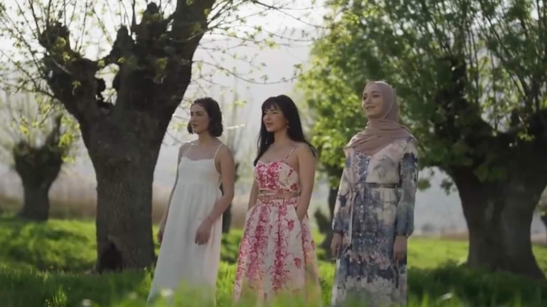 سُهاد حِلم حِلمت، ويسَـار حَرب حاربت وربحِت♥️
#ع_امل😍
#ماغي_بو_غصن
<a href="/MaguyBouGhosn/">Maguy Bou Ghosn</a> عيد مبارك يا وج الخير 🤍💎