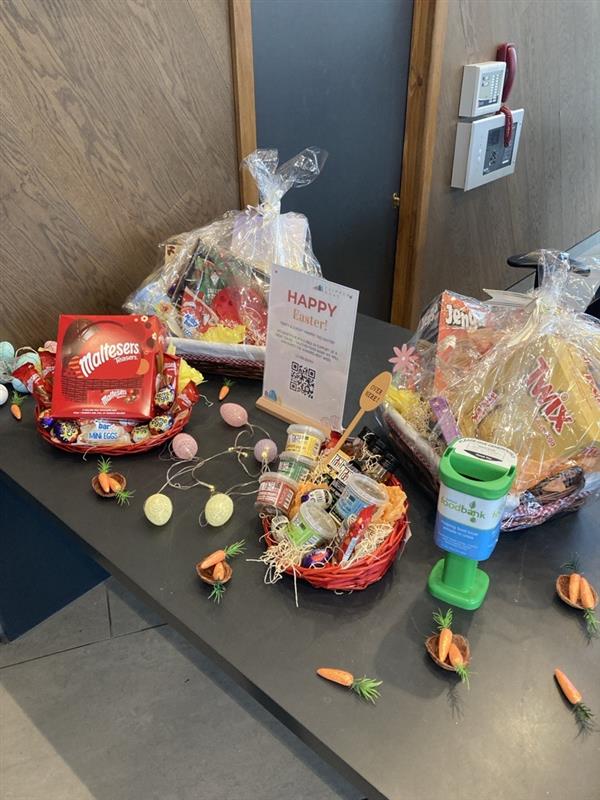 We are really grateful to @Clippers_Quay for running an Easter raffle and raising over £300 to support our work. #salford #EndHunger #emergencyfood