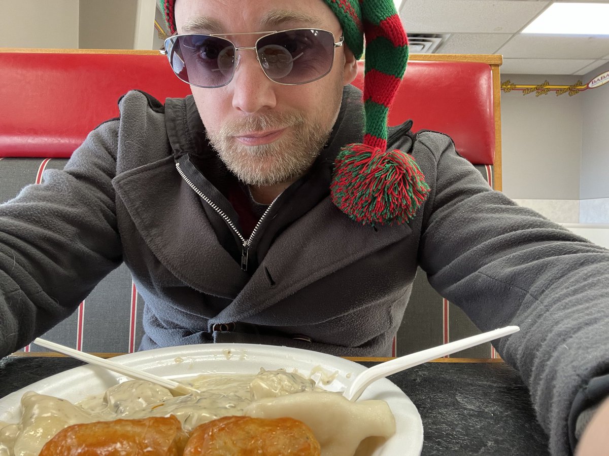 _Smactus's tweet image. Drive-thru perogies with bacon and gravy BB. Only in Saskatoon