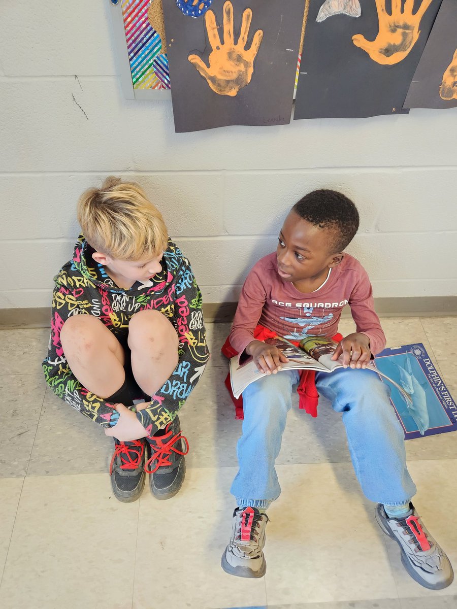 We enjoyed our afternoon with our reading buddies in <a href="/amaral_olive/">Mrs. H. Oliveira</a> class yesterday 😊 <a href="/McSpirittDPCDSB/">Fr.Francis McSpiritt</a>