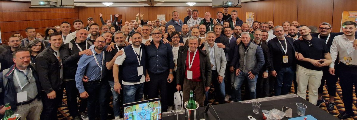 FilcaCisl's tweet photo. Napoli ha ospitato il laboratorio di lavoro delle Filca #Basilicata, #Campania, #Lazio, #Puglia sui temi della condivisione, della formazione, delle competenze e dell'organizzazione. Ottavio De Luca: "Momento importante di democrazia partecipativa, confronto, crescita, proposte". https://t.co/W1bj55Vebm
