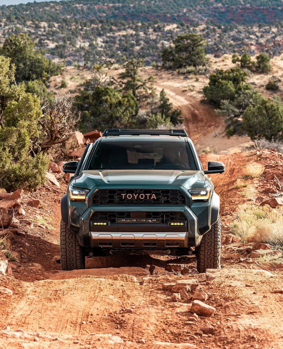 🚨🚨🚨 NEW 6th GEN 4RUNNER 🚨🚨🚨

After 14 years, we have official images of the 6the Generation Toyota 4Runner ‼️‼️‼️ and we are LOVING it so far