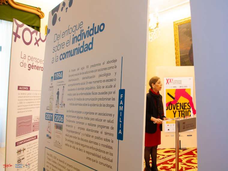 🩺 30 años de Jornadas Municipales sobre Adicciones y Promoción de la Salud. Servicios Sociales organiza una exposición informativa con carteles, materia-les gráficos y campañas para mostrar los cambios vividos en las tres últimas décadas. ℹ️👉 gijon.es/es/noticias/30…