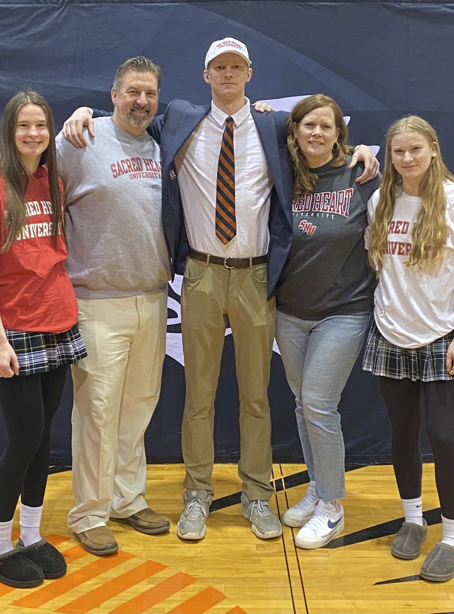 Warriors Senior Conner Monroe committed to play volleyball at Sacred Heart University. @BroRiceWarriors