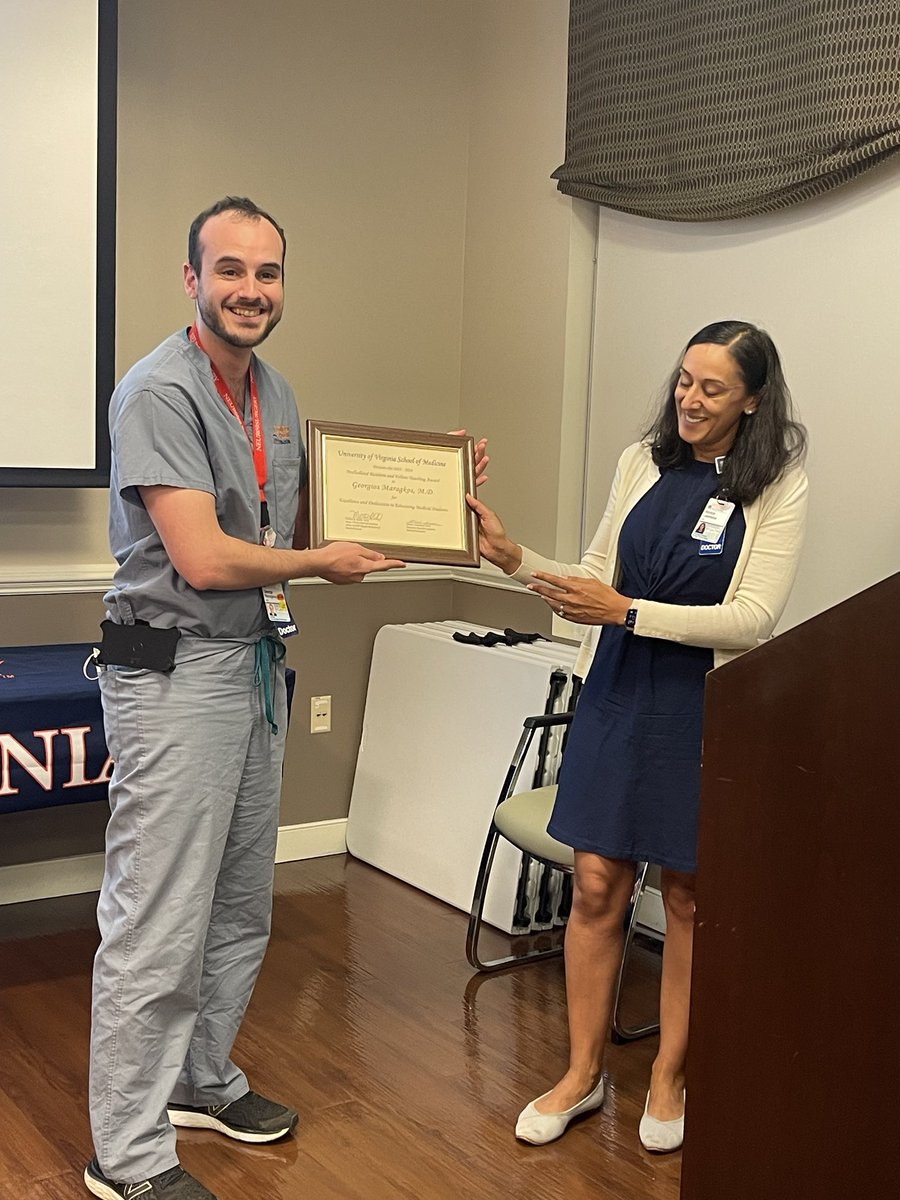 Congrats to our stellar PGY 3, Dr. George Maragkos, on receiving the Mulholland Medical Student #Teaching #Award! It’s the 2nd year in a row one of our #neurosurgery residents received this prestigious award! #Education is a hallmark of our training program! ⁦@uvamedicine⁩