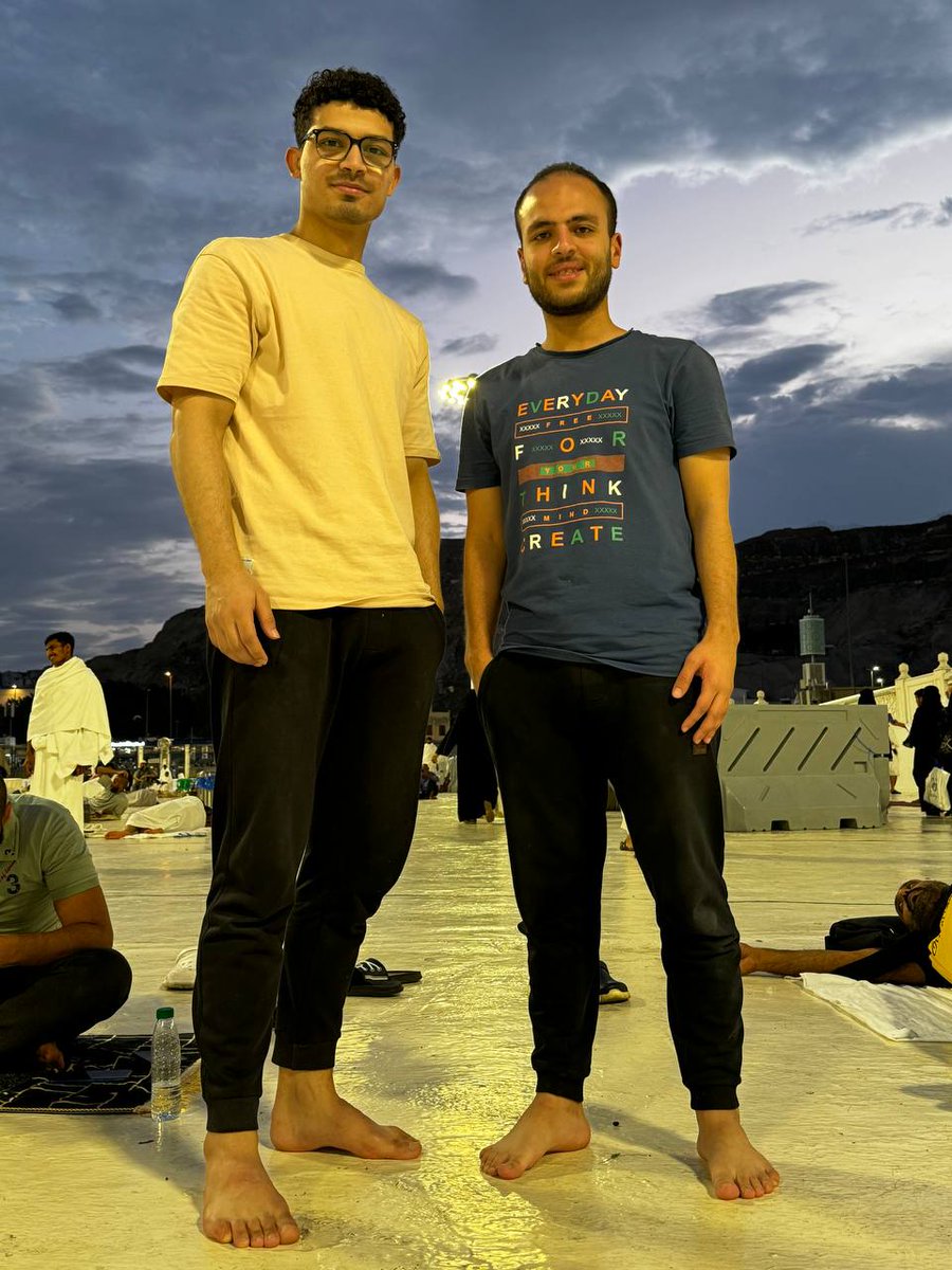 ghalab6's tweet photo. ﴿ ذَٰلِكَ وَمَن يُعَظِّمْ شَعَائِرَ اللَّهِ فَإِنَّهَا مِن تَقْوَى الْقُلُوبِ ﴾ ♥️

كل عام والأمة الإسلامية بألف خير وسعادة وسلام ، ونسأل الله أن ينعاد علينا عيد الفطر المُبارك بالخير واليمن والبركات ، عيد مبارك .. ♥️ https://t.co/n88FO8HYRm