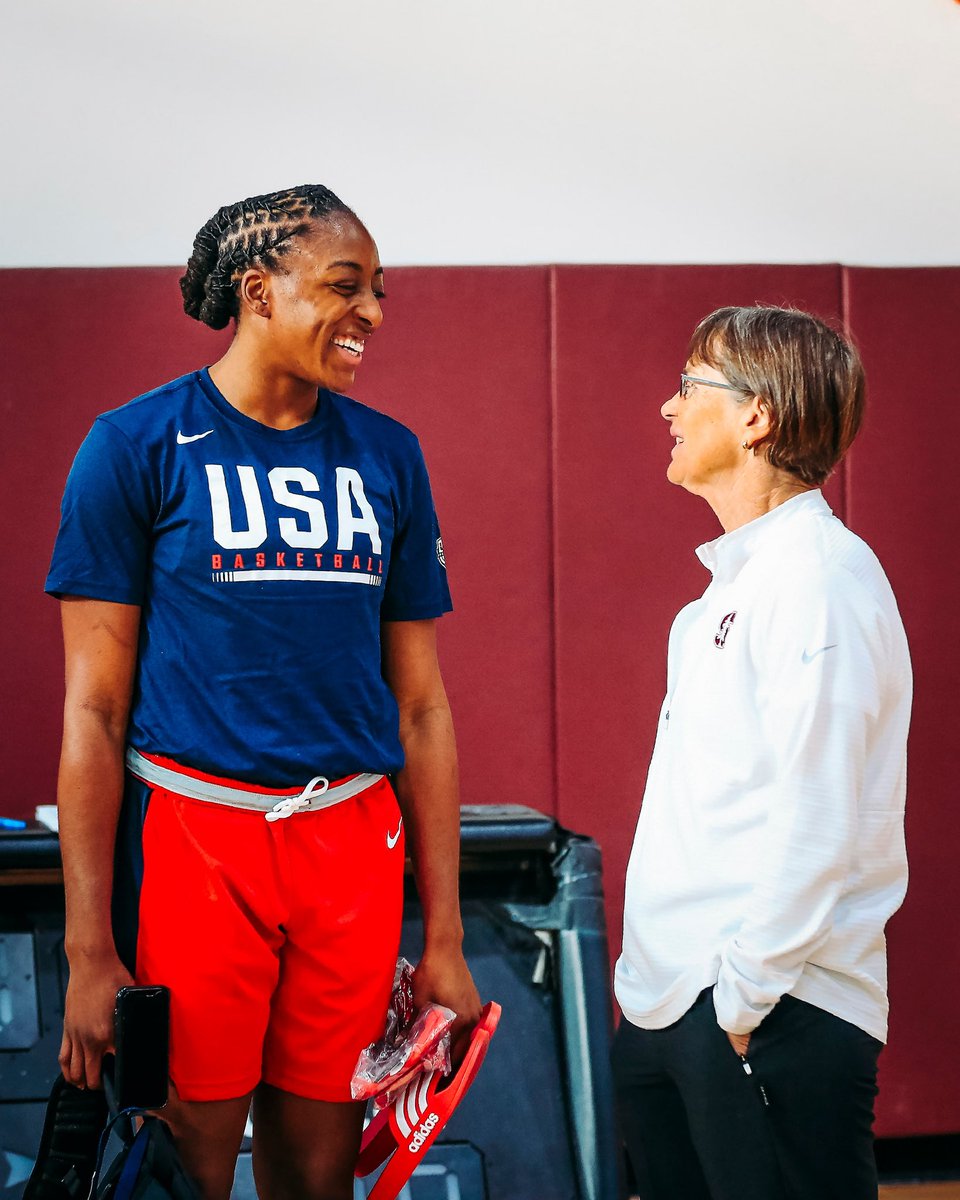 After 45 seasons coaching, Tara Vanderveer is retiring. Last year, Nneka Ogwumike spoke about how the @stanfordwbb head coach helped her both on and off the court: “I was 𝘩𝘰𝘰𝘱𝘪𝘯' hoopin' on the court. It was about my sophomore year, or so. In the classroom, I was kind of…