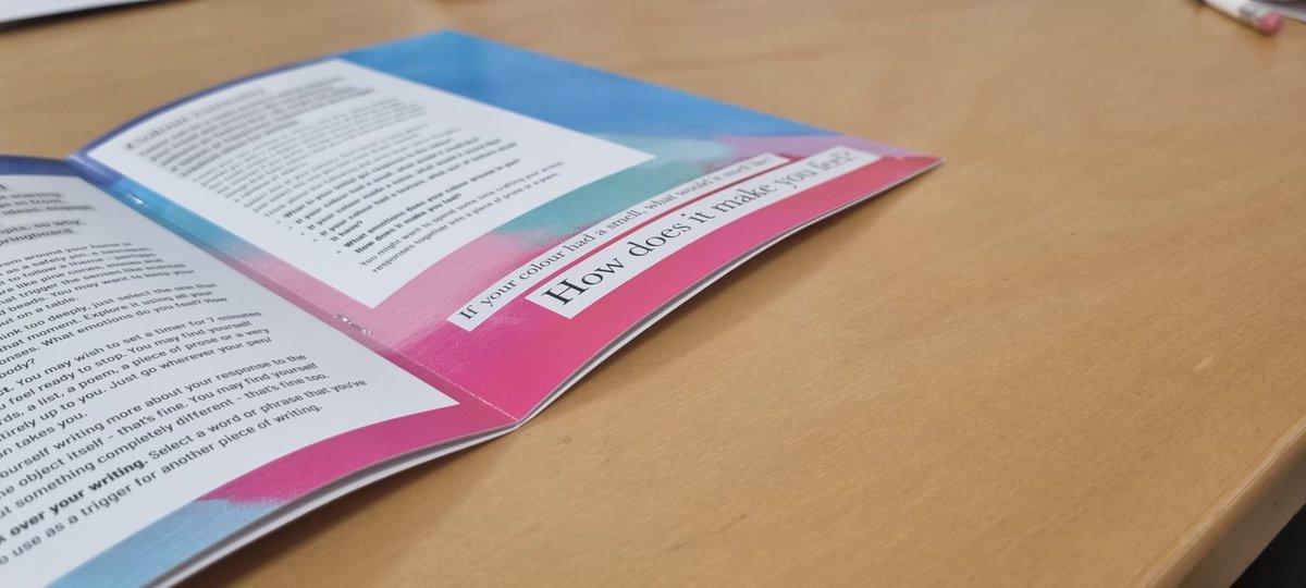 Sneak peak into our Surviving by Storytelling exercise booklet 🤫 Featuring prompts to help you unpack your mental health through creative writing. You can find out more about the project on our website here ⬇ bit.ly/WEMCARERS