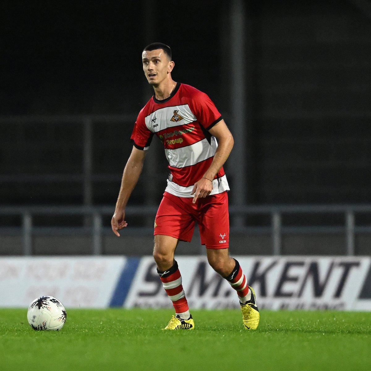 Who's coming to meet @LukeMolyneux3 and Zain Westbrooke in the club store tonight? Luke and Zain will be in-store this evening between 5pm and 6pm. See you there. #DRFC