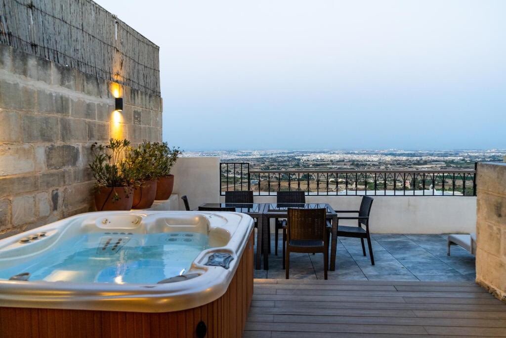 petra_shepherd's tweet image. Has this gloomy April weather got you down? If that's the case, @travelmattersuk has something that will  put a Spring in your step!  With two free nights at The Xara Palace #relaisandchateaux @VisitMaltaUK Sign up to the newsletter to enter competitions #maketravelmatter