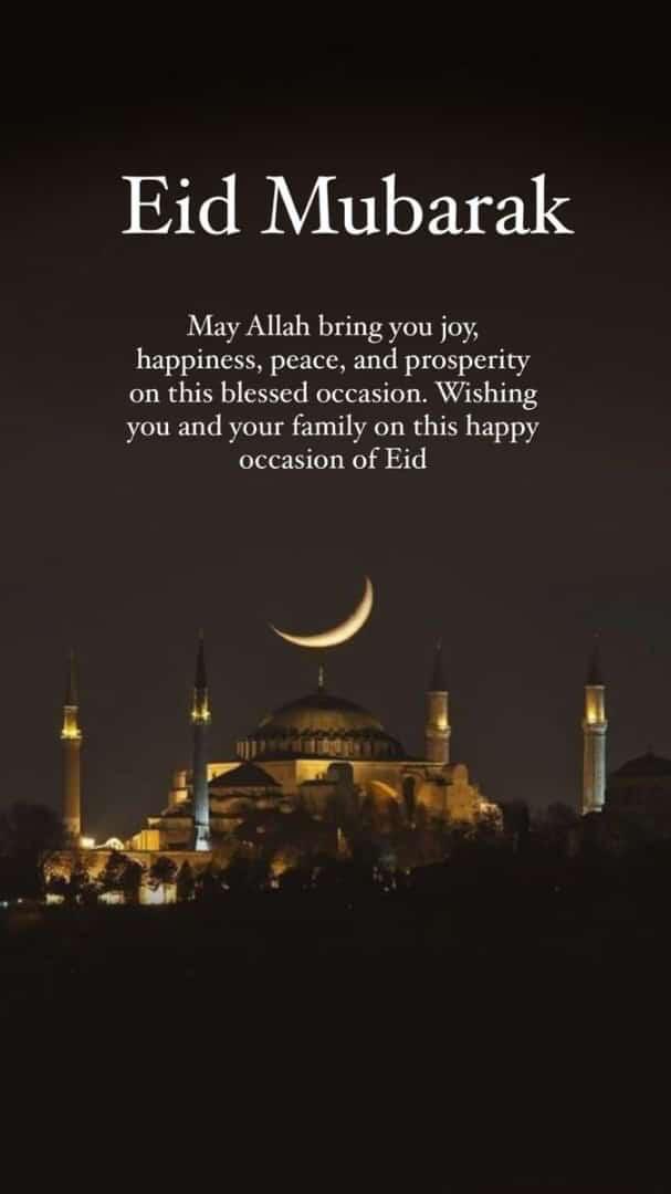 Eid mubarak to all my muslim brothers and sisters May Allah accept our saum.