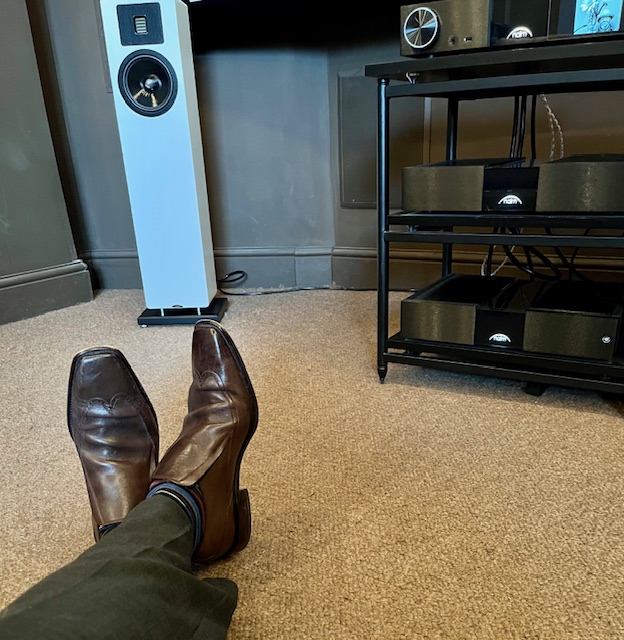castlesoundvis's tweet photo. Sounding foot tappingly wonderful..
Running in a new pair of Neat Elite Classic speakers for a customer demonstration later this week.
https://t.co/6srFSYsxJ9
@neatacoustics #footapping #greatsound #wednesdayvibes #lovemusic #hifi #loudspeaker #madeinbritain #music #nottingham https://t.co/QRFIOkBLCq