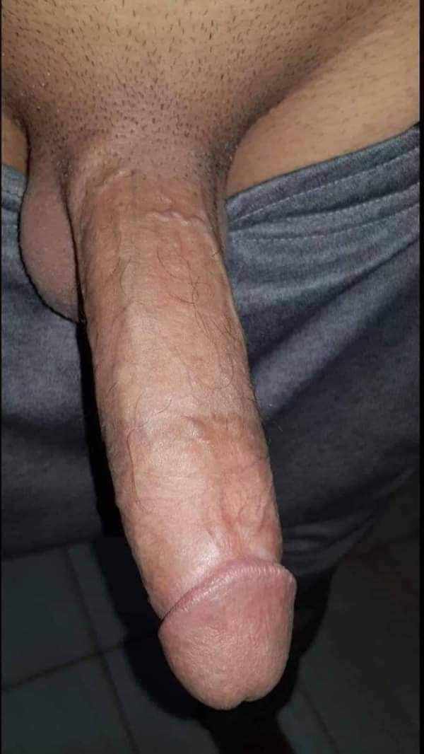 من يجي يعيد عليه زعلان فيش حد عيد عليه