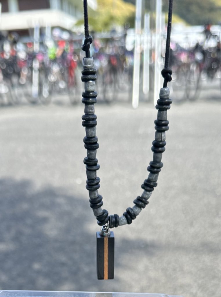 再度拡散させてください
北千住駅
千代田線から常磐線に向かう通路で画像の遺骨カプセルネックレストップのみ
拾った方いらっしゃつたら教えてください

大事なゆらら🌈の遺骨が入ったネックレストップになります
遺失物届けもなくくまなく探しましたがありません
#拡散お願いします