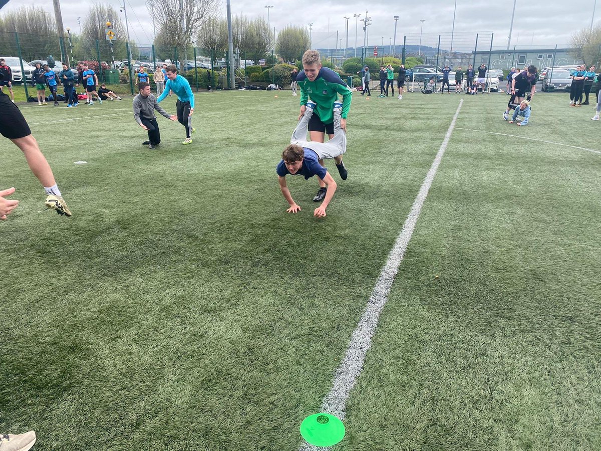 Some of our TY students having a busy and enjoyable day in the @TUS_ie Battle of the Shannon with tug of war and Jack Downes and Evan O Byrne win the all important wheelbarrow race!