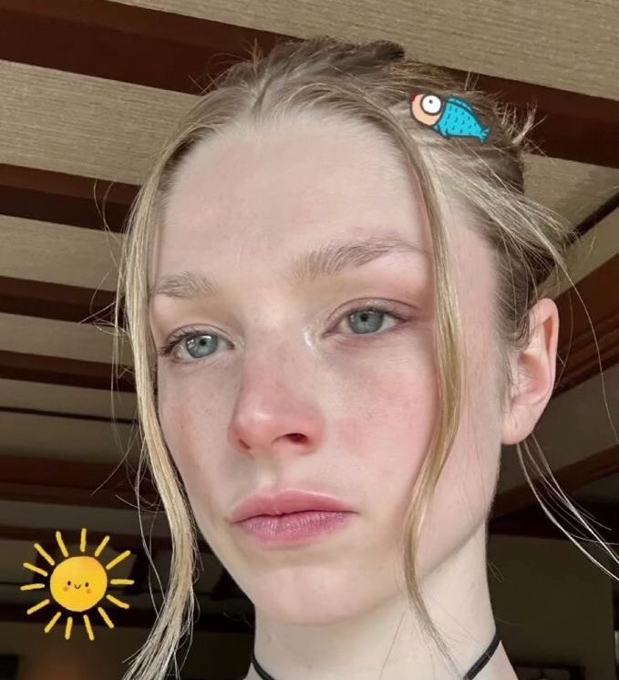 the need for hunter schafer to play a targaryen is overwhelming