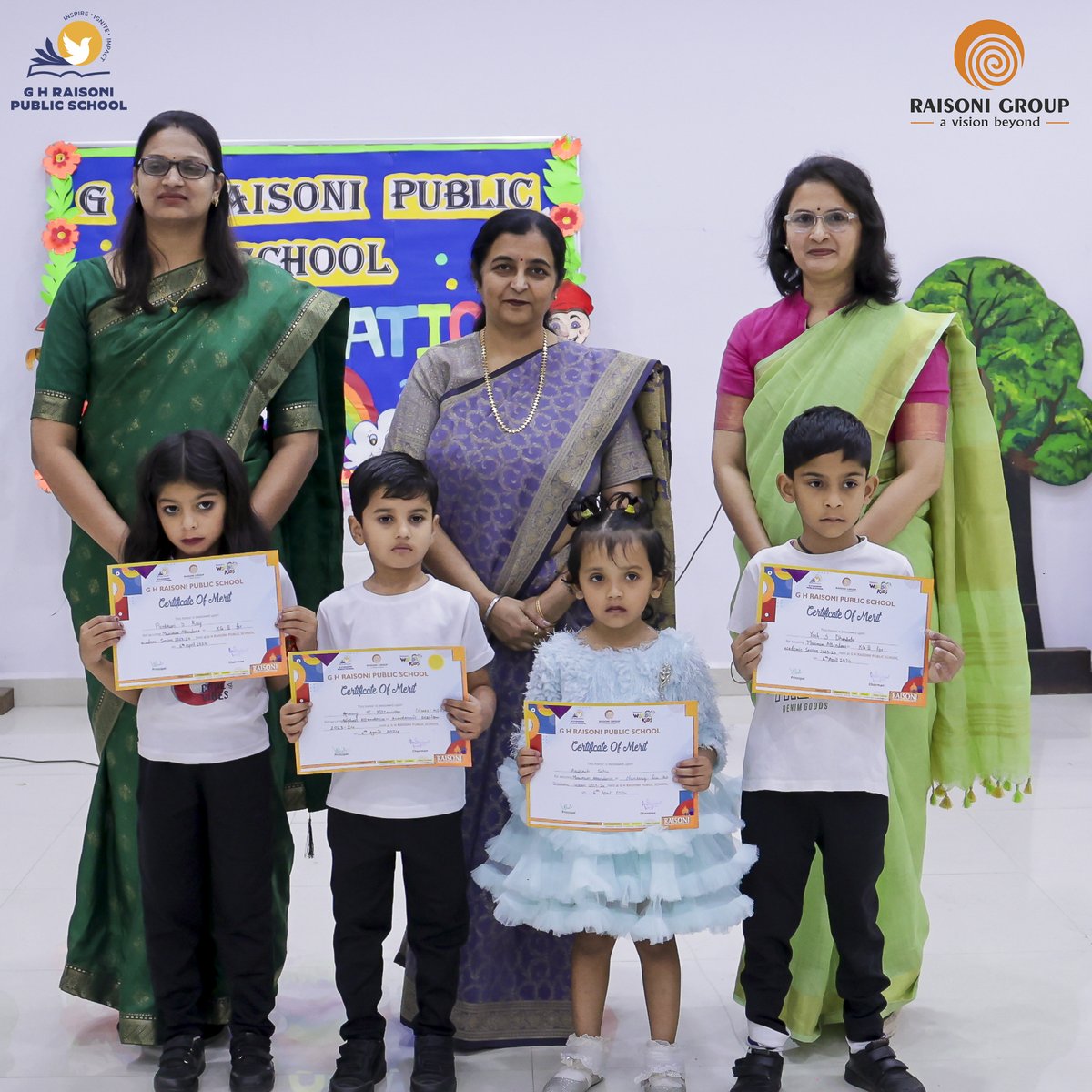 🎓✨ Celebrating Tiny Triumphs at GHRPS, Nagpur! 🌟🎉

It's a day of joy, as our little stars don their caps and gowns for the Nursery School Convocation Ceremony. 🎓🌼 #GHRPSNagpur #TinyTriumphs #FutureLeaders #Raisoni #RGI #AVisionBeyond