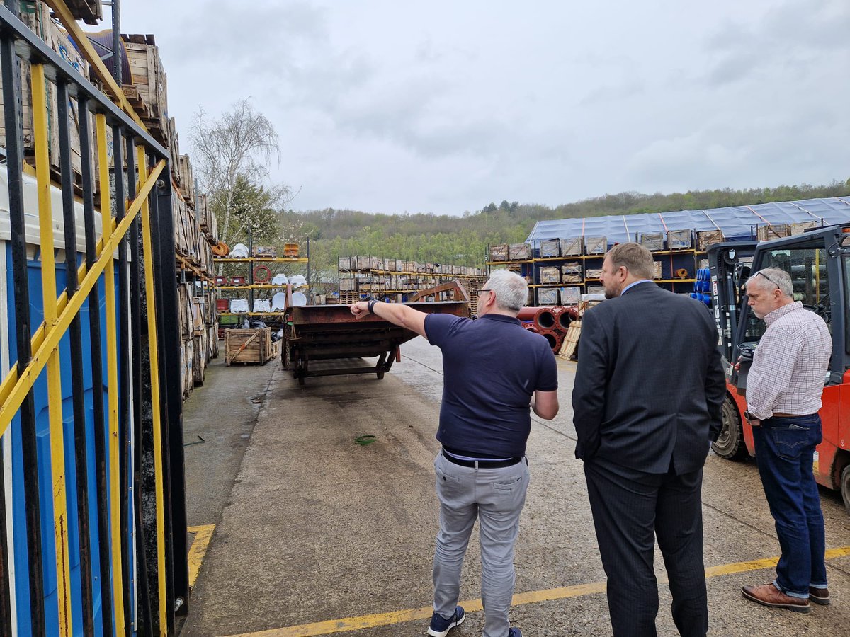 Informative and exciting visit to Chesterfield pipe supplier to the water industry @ElectrosteelUK in Sheepbridge- talking about their plans to expand and how we can help them to keep and expand jobs in #Chesterfield .