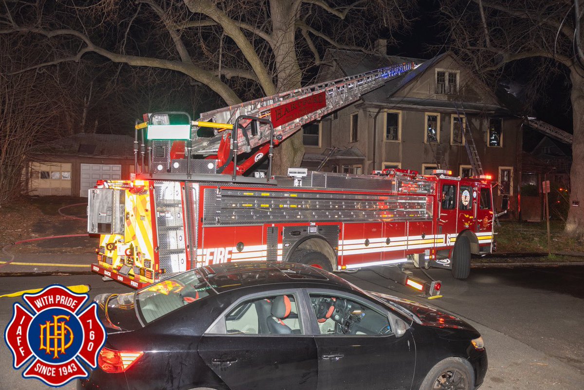 Our members operated earlier this morning at a #SecondAlarm fire in the West End of the city on #WestBlvd. Companies arrived to heavy fire showing. Photos Courtesy: @SquadFirePhotos. #HFFLOCAL760