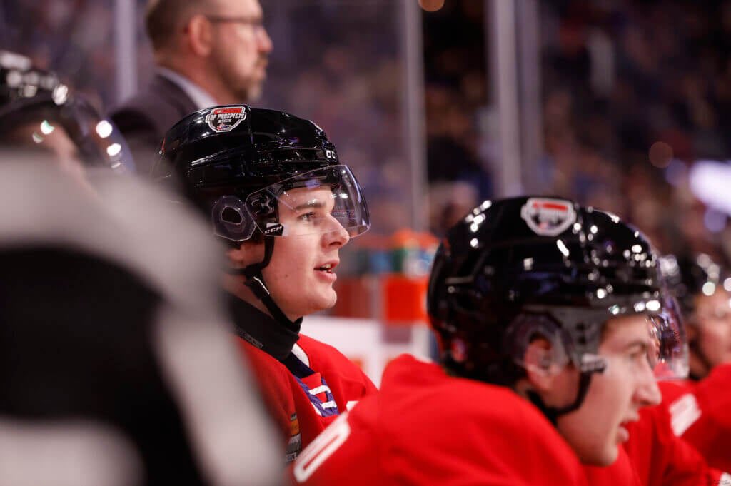scottcwheeler's tweet photo. “If that is not going to get him top five then I don’t know what will.”

How Sam Dickinson went from goalie, to forward, to one of the top D prospects in the #2024NHLDraft.

My feature with @sarahjeanmaher on an incredible kid and player: 
https://t.co/7DmkWlzlue https://t.co/ttlHL7kh2d
