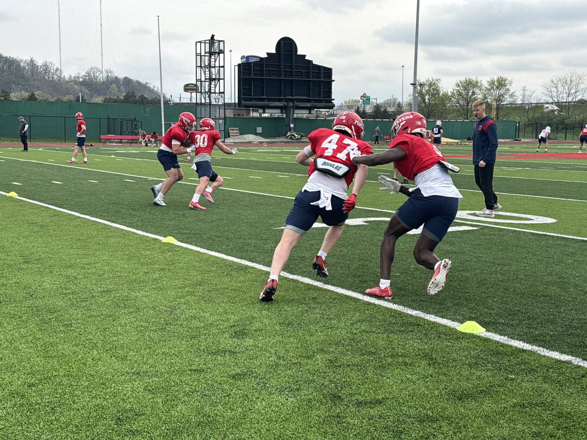 DaytonFootball's tweet image. 3️⃣ to go

#GoFlyers | #RespectThePast