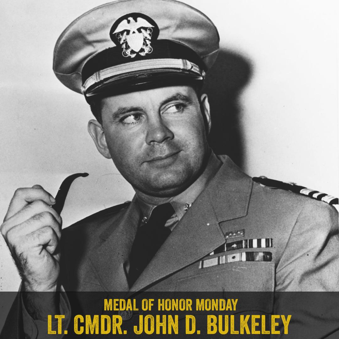 John Bulkeley receives the Medal of Honor for his actions on this day in 1942.

#ninelineapparel #onthisday #thisdayinhistory #usnavy #usn #usna #navalacademy #medalofhonor #moh