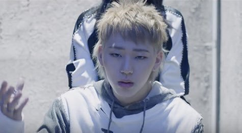 kchartsmaster's tweet photo. 8 years ago today, Block B released "Toy". https://t.co/Sd78qGmMfk
