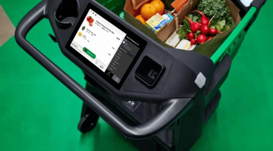 Relationcltmag's tweet photo. 💡 @amazon abandonne son système Just Walk On, @LEVIS réalise la moitié de ses #ventes en propre, @Costco met ses #clients au régime et @UberEats lance la #livraison #autonome à Phoenix… Les 10 idées #retail et #experienceclient.

https://t.co/5Ypr5eWhzf https://t.co/N78hsWzTRo