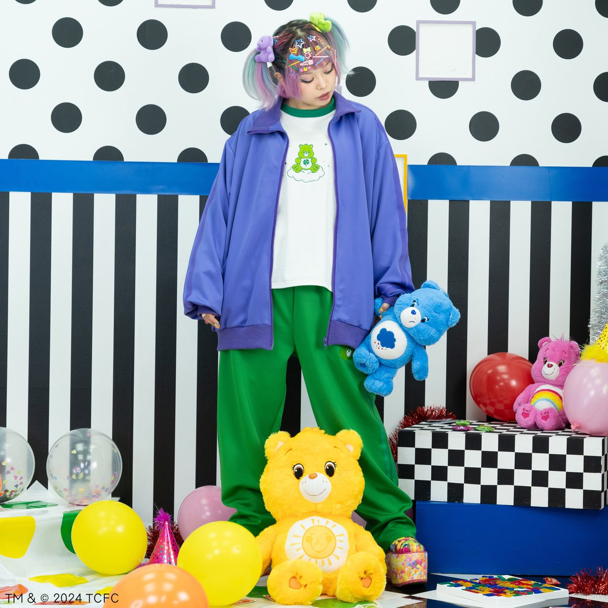 Make every day even more colorful with @acdcrag items featuring Care Bears🌈