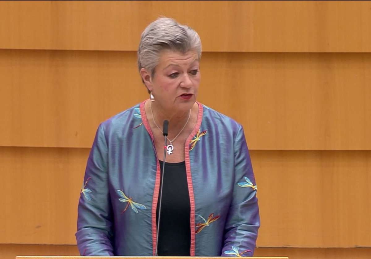 A vote for the Pact will bring real change for the better. It shows Europe can compromise, Europe can manage huge challenges. If the vote on the Pact fails, we all fail. The world is watching. My full #MigrationEU speech in EPlenary debate today. ⬇️ ec.europa.eu/commission/pre…