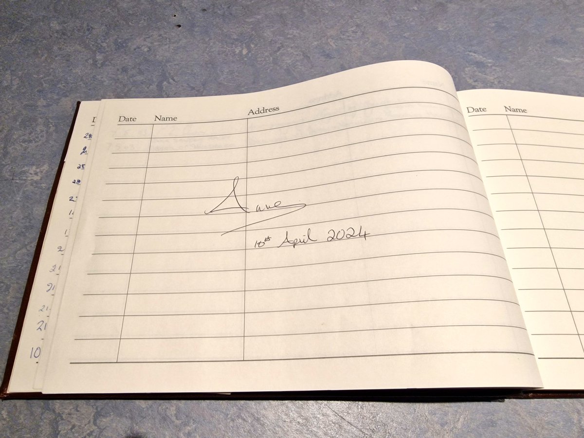 The Princess Royal graciously signed the visitor book at Helmsmore Textile Mills Museum to commemorate her visit.

#RoyalFamily 
#PrincessRoyal
#PrincessAnne