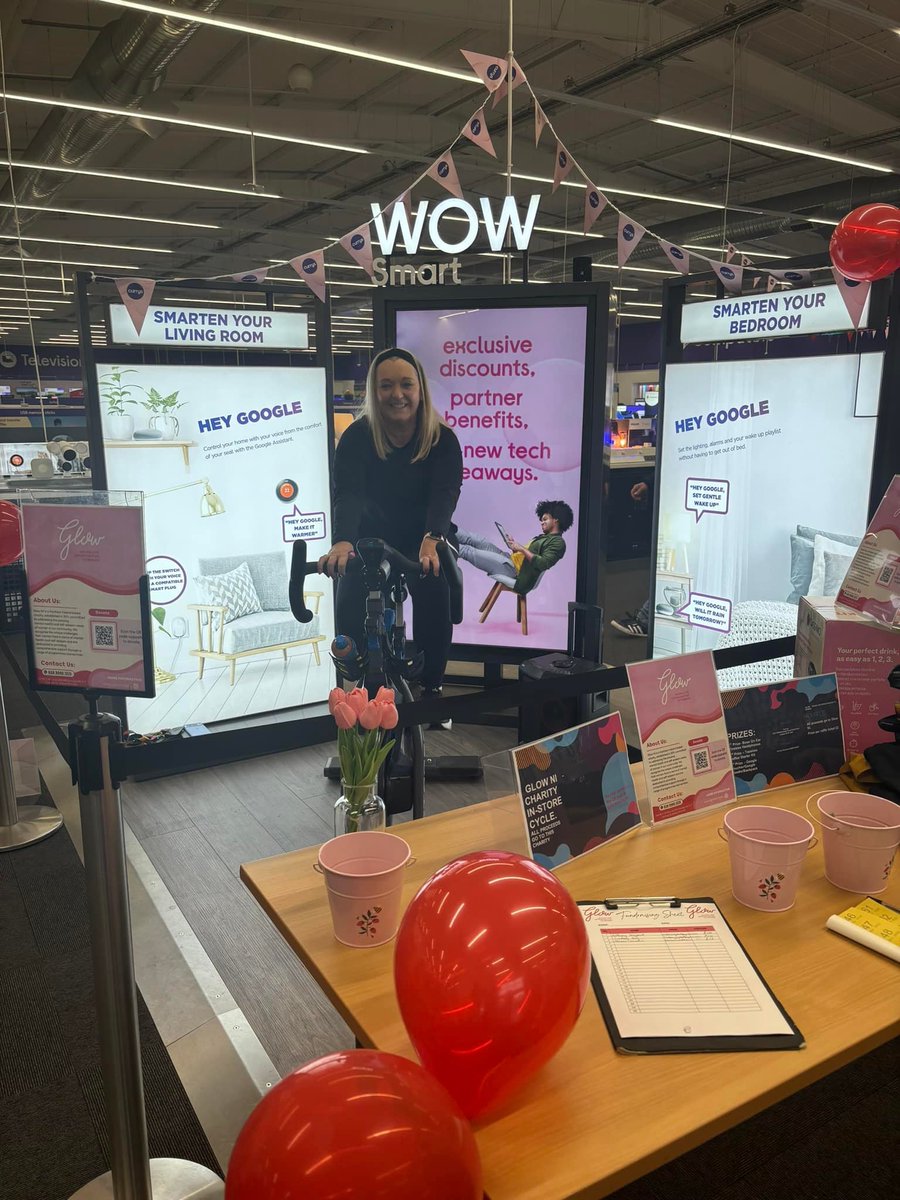 Glow_NI's tweet photo. 👏Curry's Fundraiser👏

We want to say a massive Thank You to the @currys Lisburn team, who raised an amazing £410 for Glow on International Women's Day 🤩

If you would like to fundraise for Glow, please get in touch at marketing@glowni.com
#currys #glowni #charityfundraiser https://t.co/xjSjZaVKMG