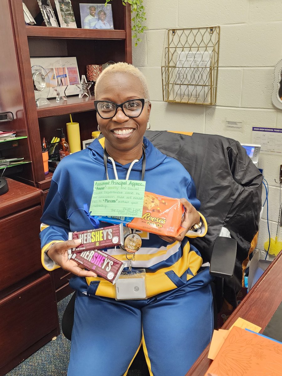To see the smile of assistant principal @KindraTukes as she was celebrated by the @ELHS_HCS Social Studies department for being an awesome assistant principal was amazing.