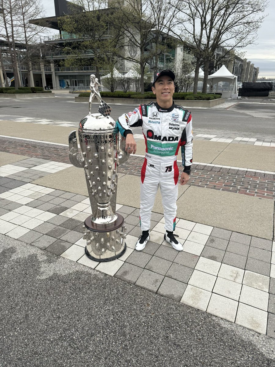 #Indy500 winners photoshoot this morning🏆 @TakumaSatoRacer • @AmadaAmericaInc