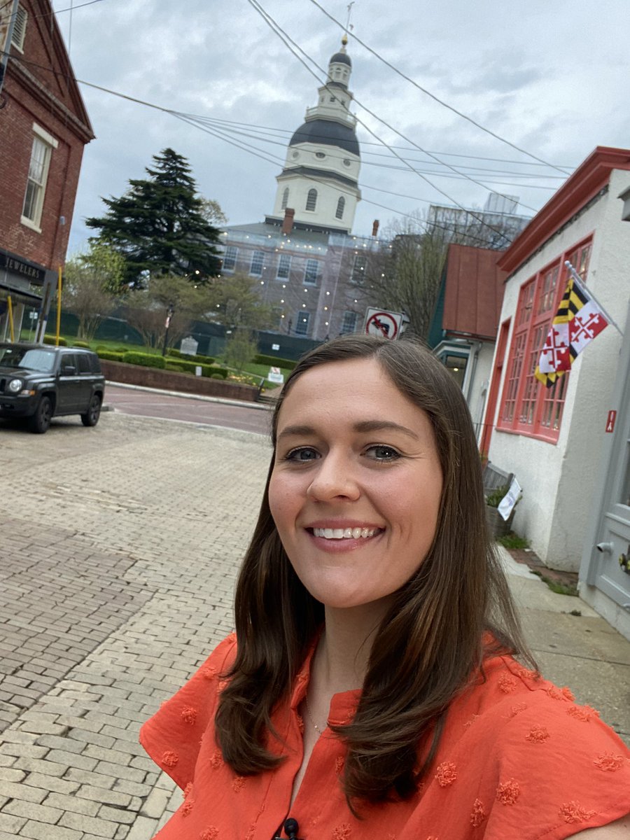 OliviaDanceTV's tweet image. Happy Wear Orange Wednesday from Annapolis! #GoOs 🧡