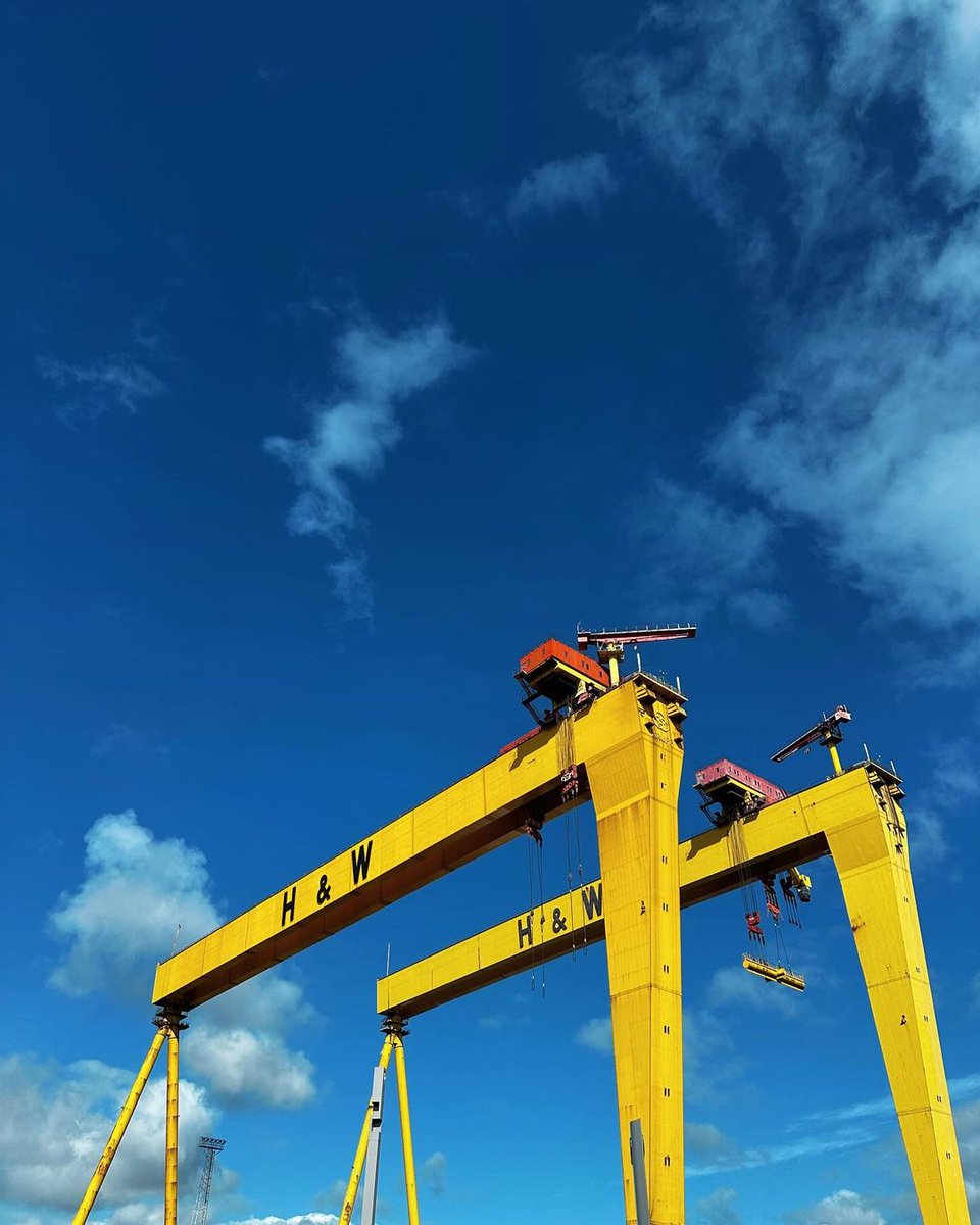 Blue skies & Belfast's big yellow cranes 💛 📷 downlikedisco
