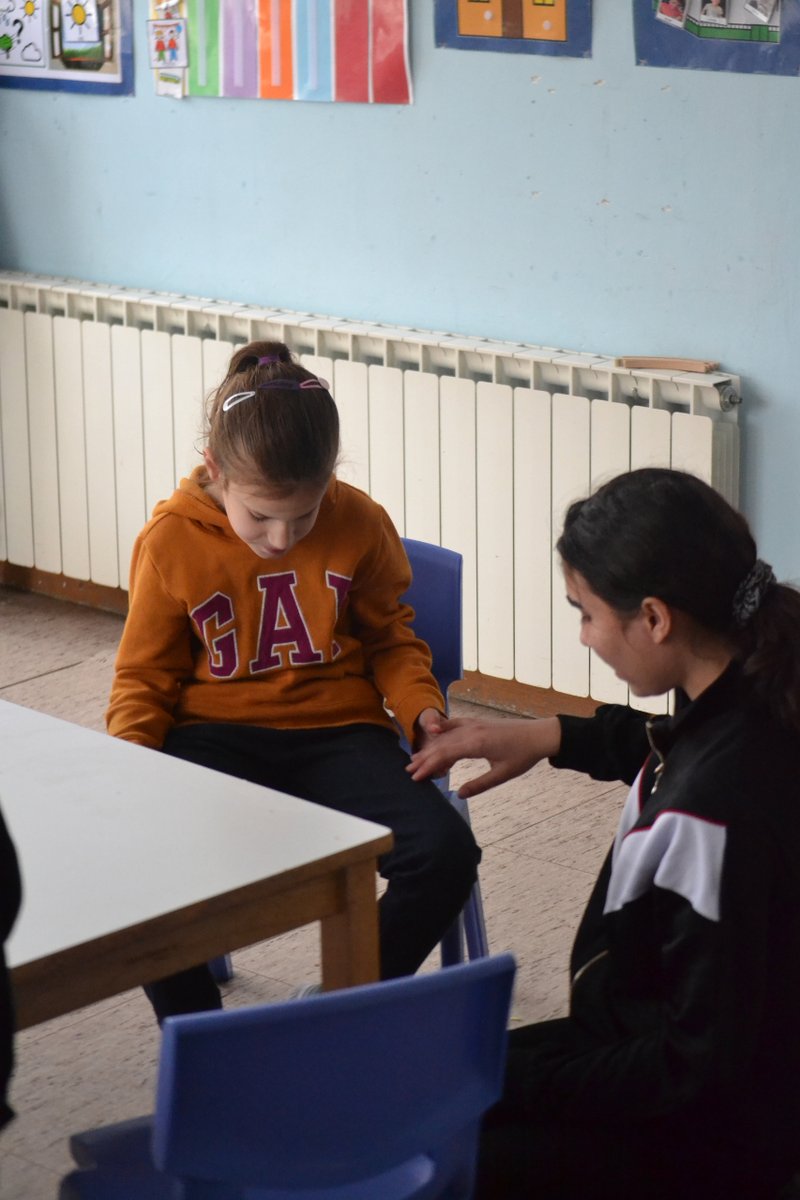 ✨📚Estem orgullosos dels nostres estudiants de 3r i 4t d'ESO que participen en el Projecte d'Aprenentatge i Servei (APS). Connectant l'educació amb accions que milloren la comunitat!  #Asproseat #AsproseatGrup #EscolaCentrePilot #AprenentatgeServei