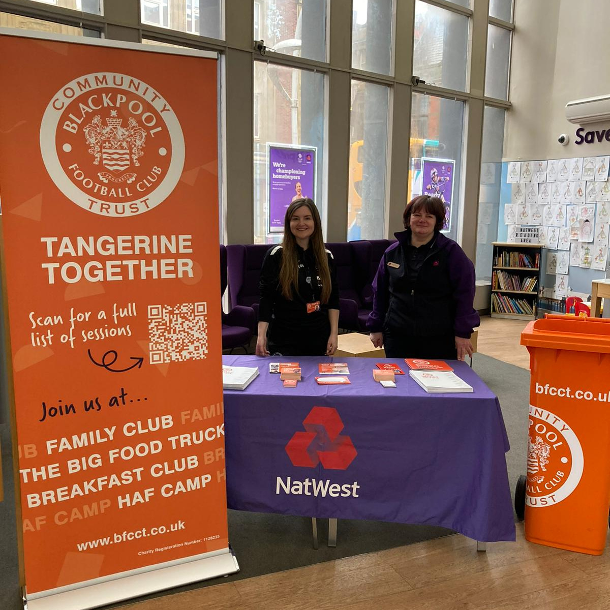 Today we were at our local NatWest branch talking to the community about the range of activities we offer 🧡 💜 Did you know? You can contribute to Blackpool Food Bank by donating food items whenever the bank is open!🥫 #TangerineTogether @NatWest_Help @BlackpoolFC @EFLTrust