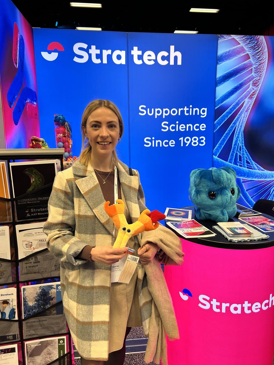 Congratulations to @HannahPreston99 at @cardiffuni for winning @GIANTmicrobes for our @Stratech_UK #guesstheballs competition @MicrobioSoc #Microbio24 🥳