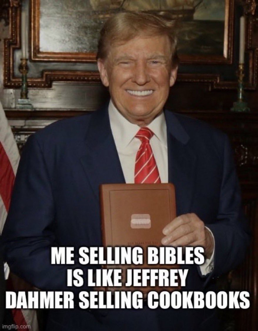 Jeep_Waver's tweet photo. @davidfrum @BillKristol @BulwarkOnline @gabeschoenfeld #TrumpIsAHealthHazzard #TrumpisaNationalDisgrace #TrumpIsALoser #VoteBlueToDefeatTraitorDonaldTrump https://t.co/lqZr81BtqV