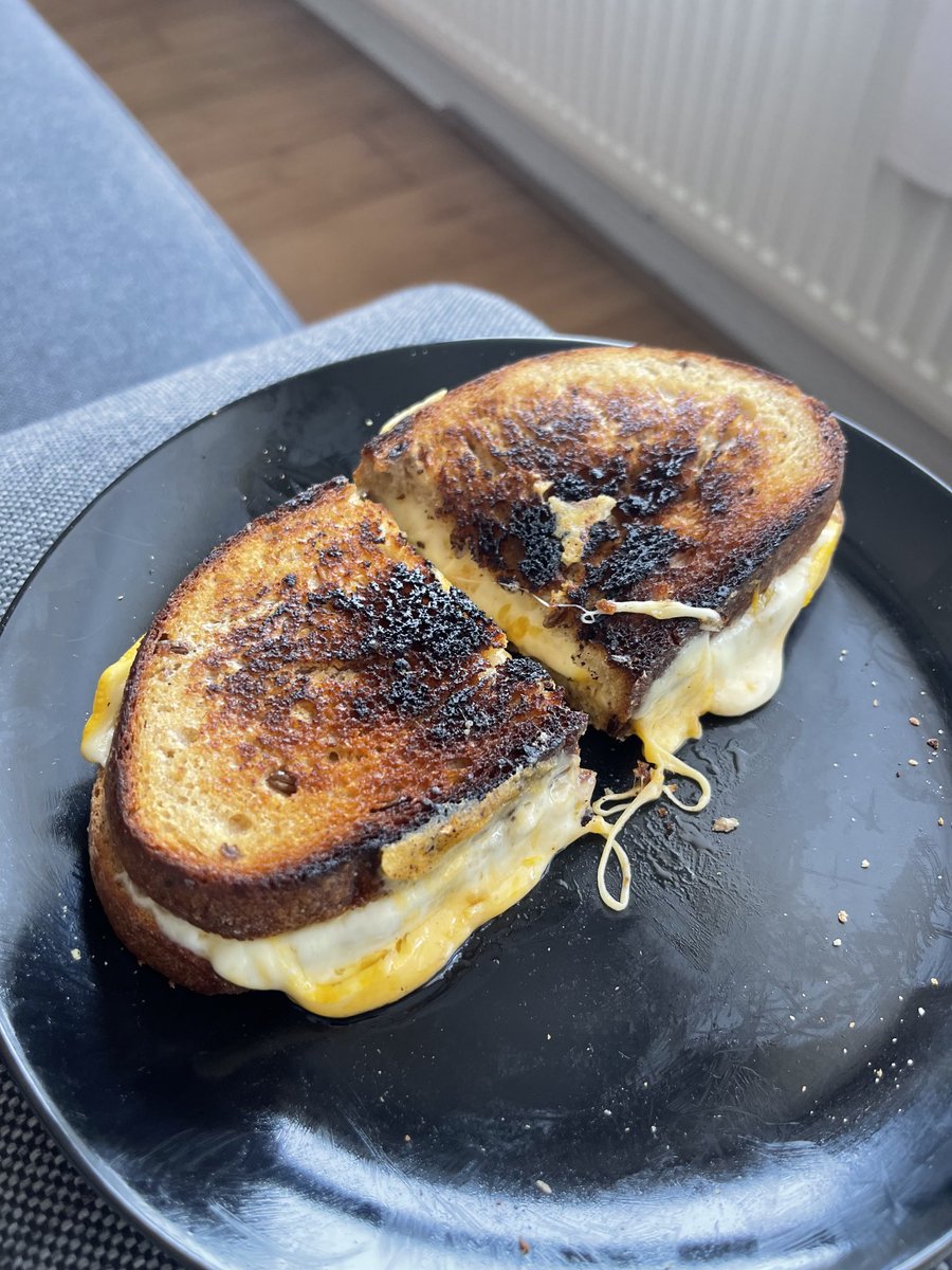 A1 maybe not perfect, but I love to make a nice Grilled Cheese with the good cheeses available here in The Netherlands. #foodtravelchat