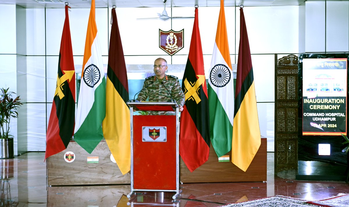 #COAS Gen Manoj Pande, today virtually inaugurated New Command Hospital, Udhampur in the presence of Army & civil dignitaries. @NorthernComd_IA expressed gratitude for support received from various quarters on this momentous day marking new era in healthcare for the region. (1/2)