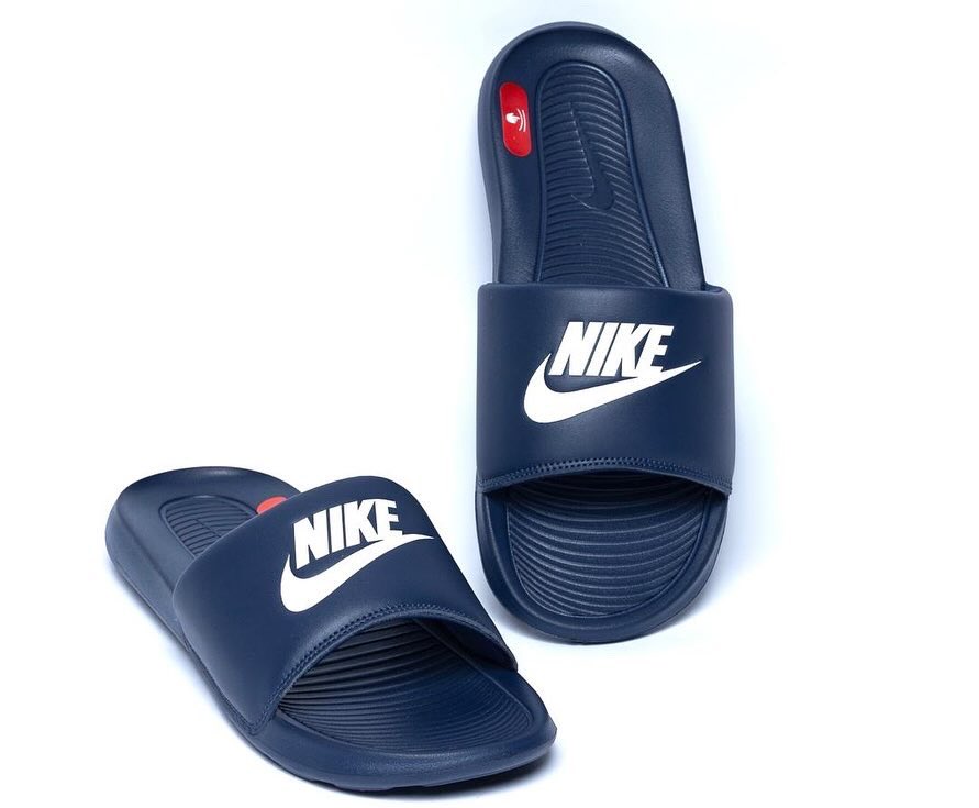“Nike Victori One slides” are simple and classy 🤩✨
Definitely a must-have‼️

They’re Available in different sizes 😃
Send us a DM and let’s get you steezin!🛍
#fashioncommunity #nike #nikeslides #streetwear #lagosshopper #fashion