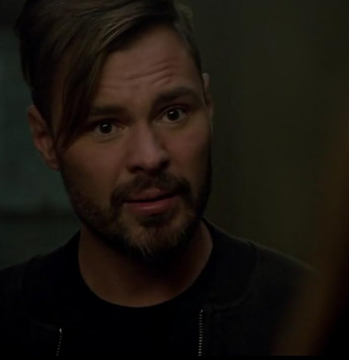 Fact12387039's tweet image. We're Burzeks, we survived 8x10.